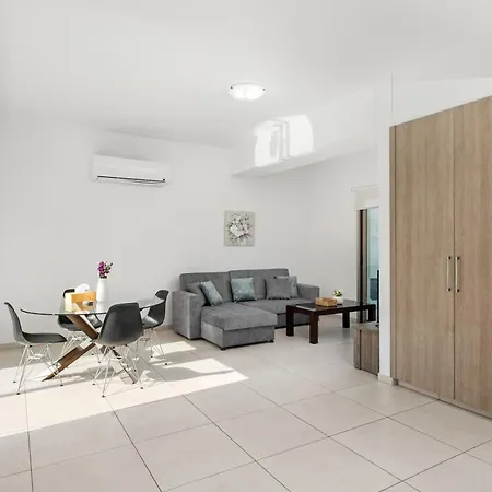 Downtown View 2 Bedroom Apartment